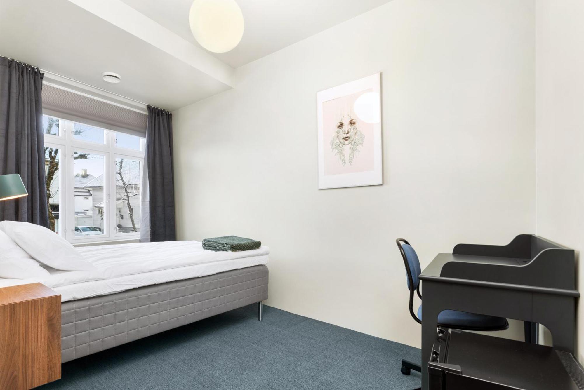 Central Guest House - Bedroom With Private Bathroom Stavanger Quarto foto